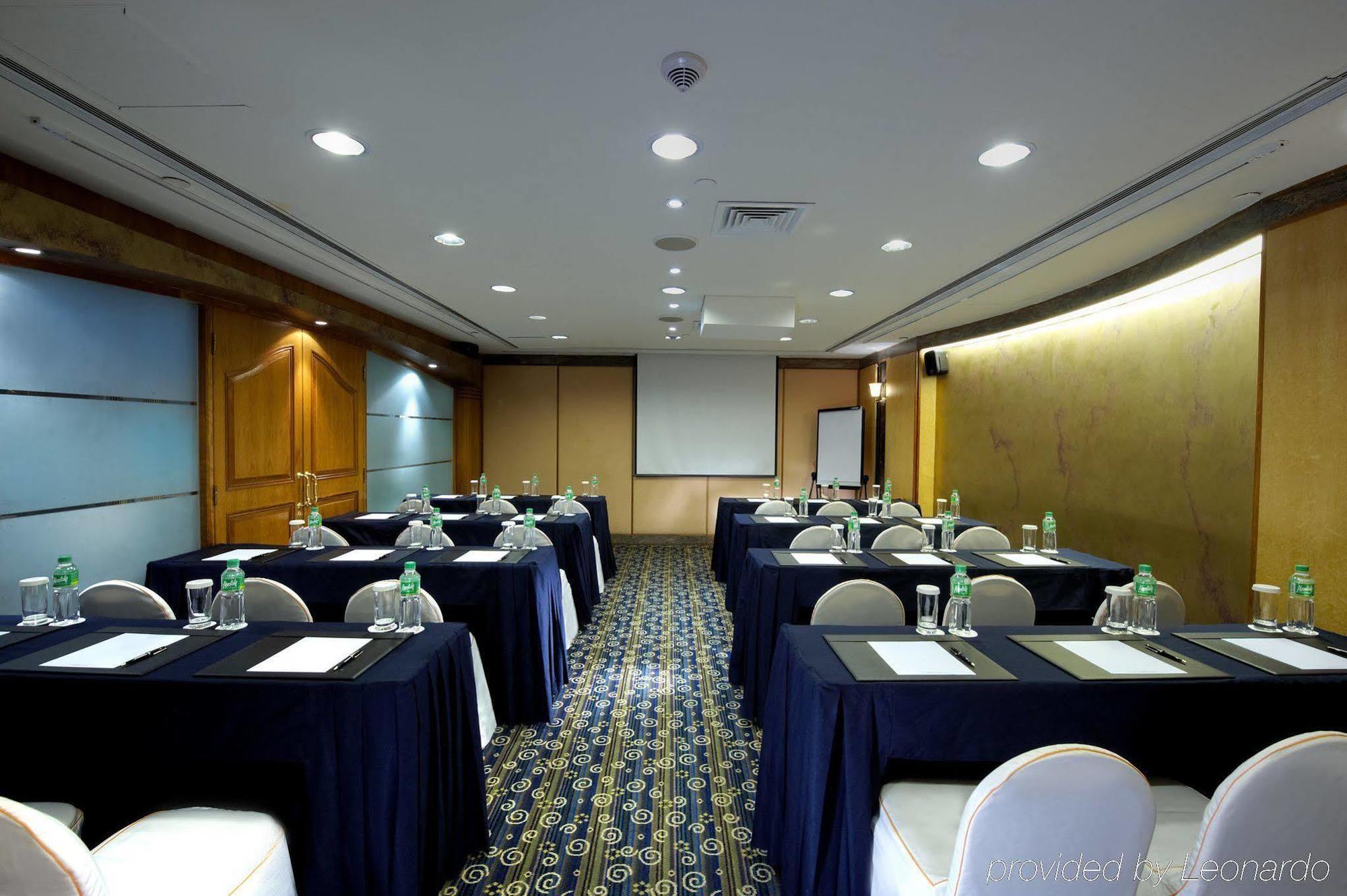 Hotel Charterhouse Causeway Bay Hongkong Zewnętrze zdjęcie